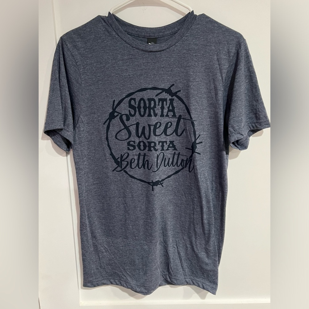NWT Beth Dutton Tshirt _ Size Small